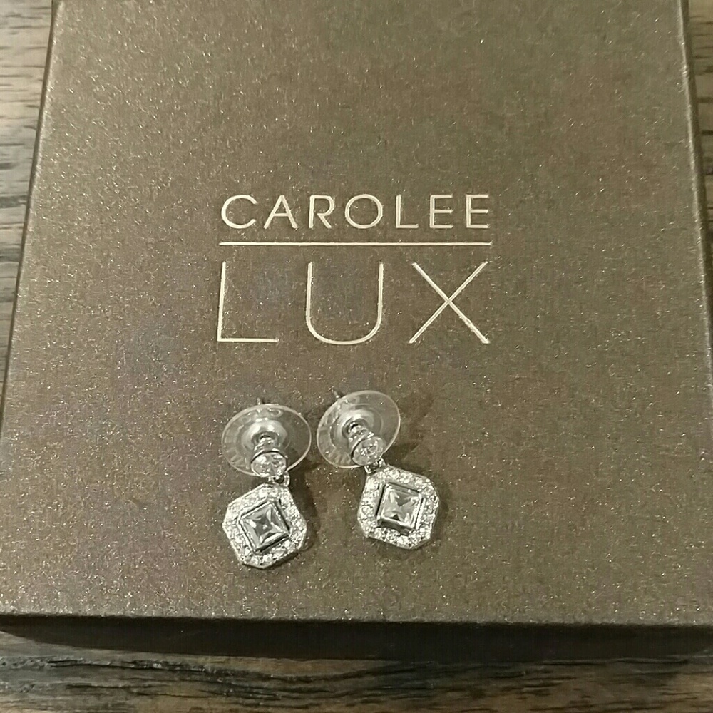 BRAND NEW Carolee Lux earrings