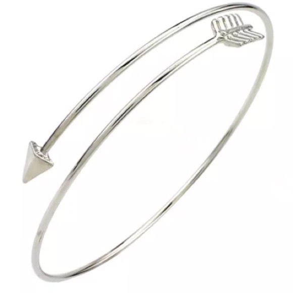 🔴2 for $12 🆕Arrow bracelets- silver & gold - Picture 3 of 5