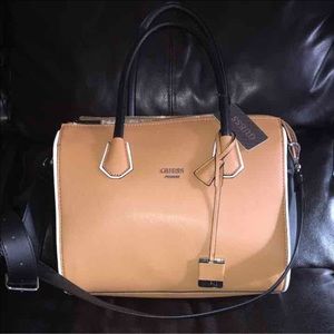 NWT GUESS BAG