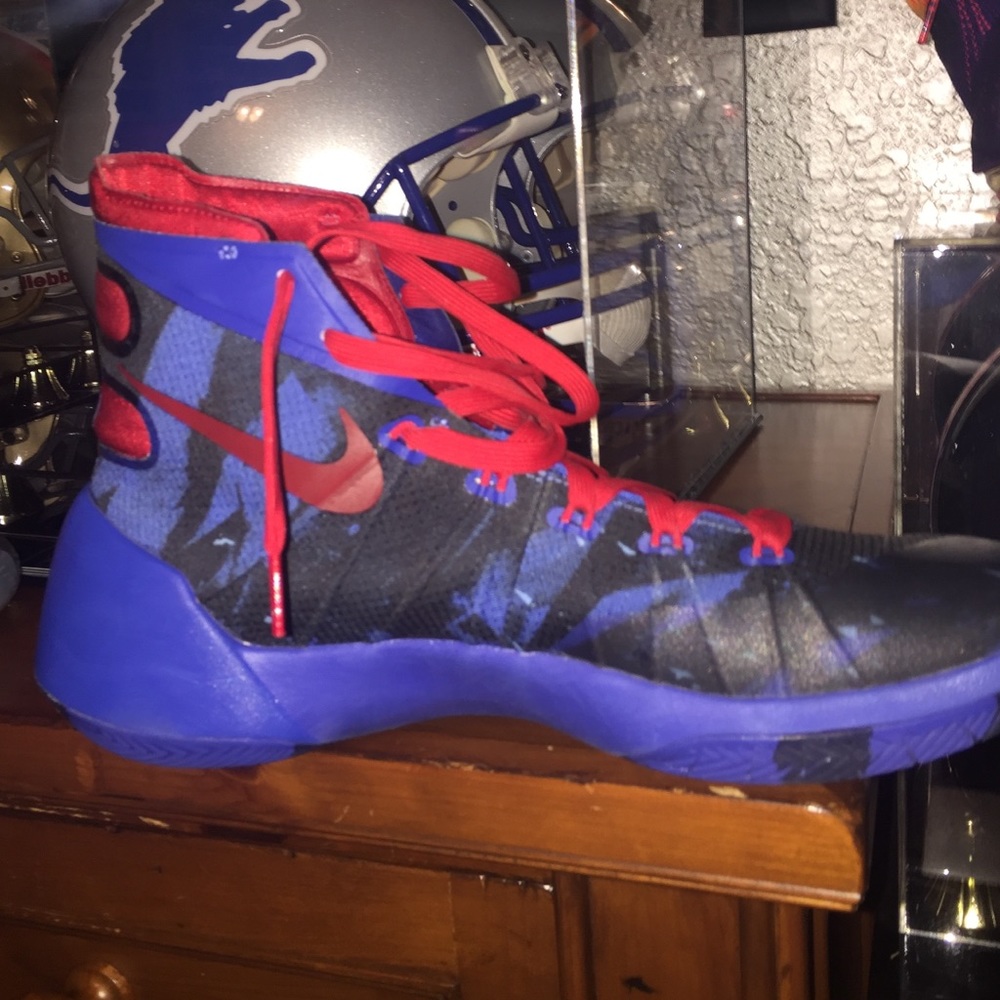 Custom Nike ID hyperdunks - Picture 3 of 3