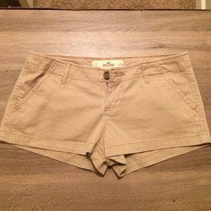 Hollister Tan casual shorts #Hollister