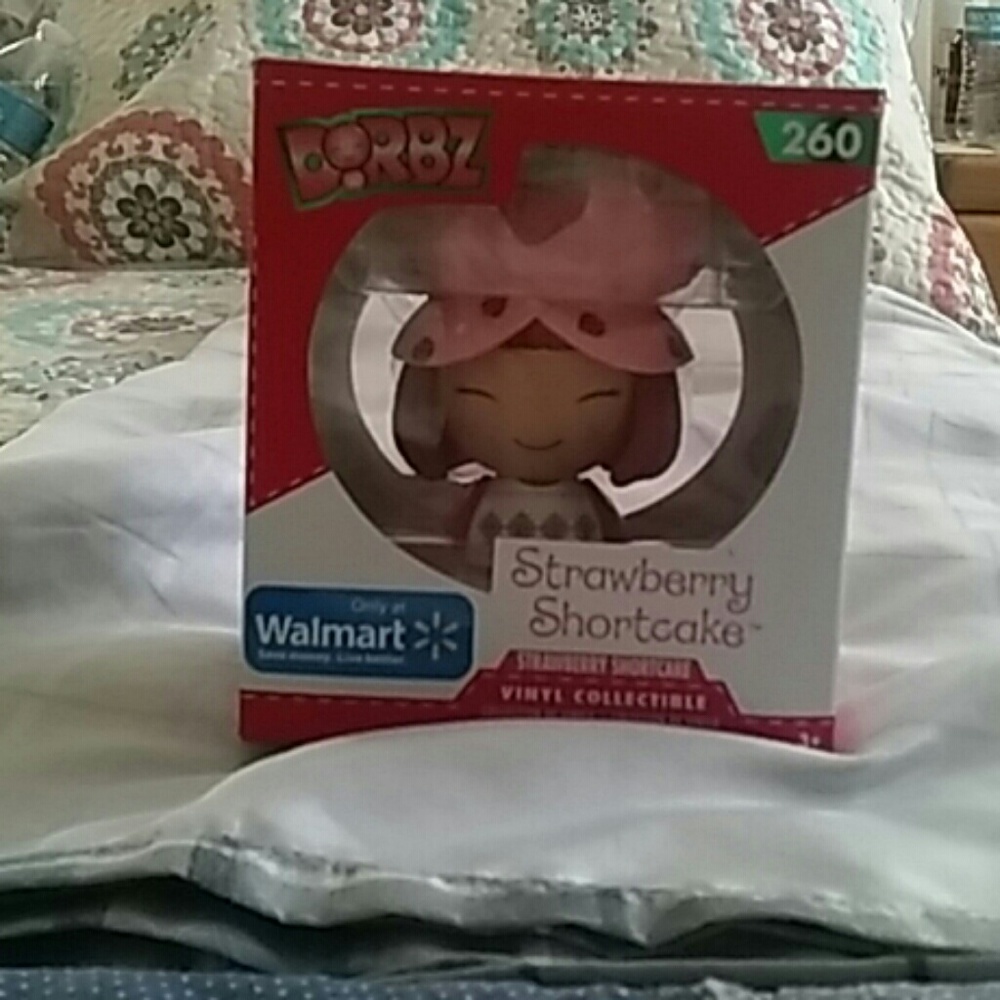 Strawberry Shortcake Vinyl Collectible