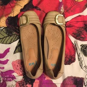 Tan flats🎀