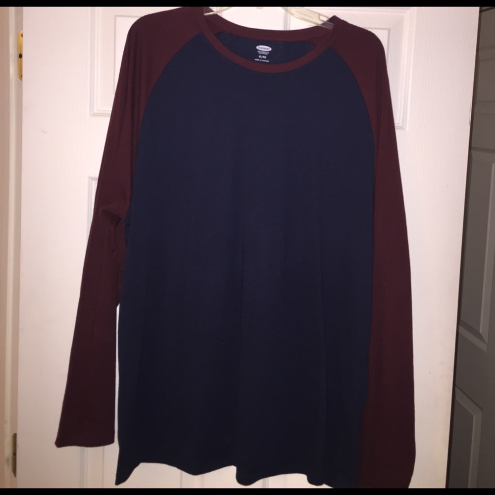 Old Navy baseball tee