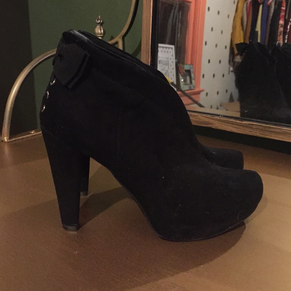 Black Booties