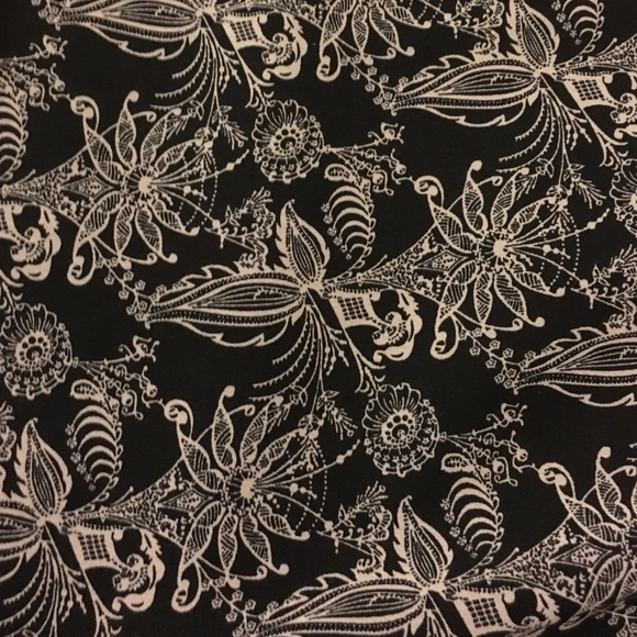 cap sleeve black and white dress - Picture 1 of 4