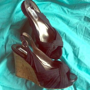 Steve Madden Black Wedge Peep Toe Sandals