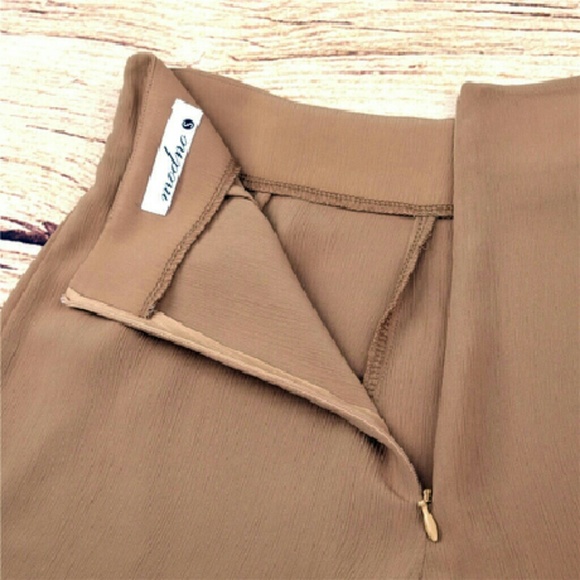 LAST one!! ♥Summer High Waisted Pleated Shorts - Picture 2 of 5