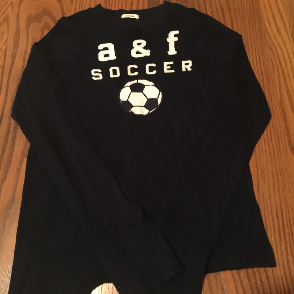 Boys- A&F long sleeve t-shirt