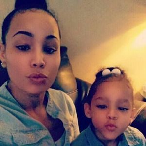 Meet your Posher, Sarina