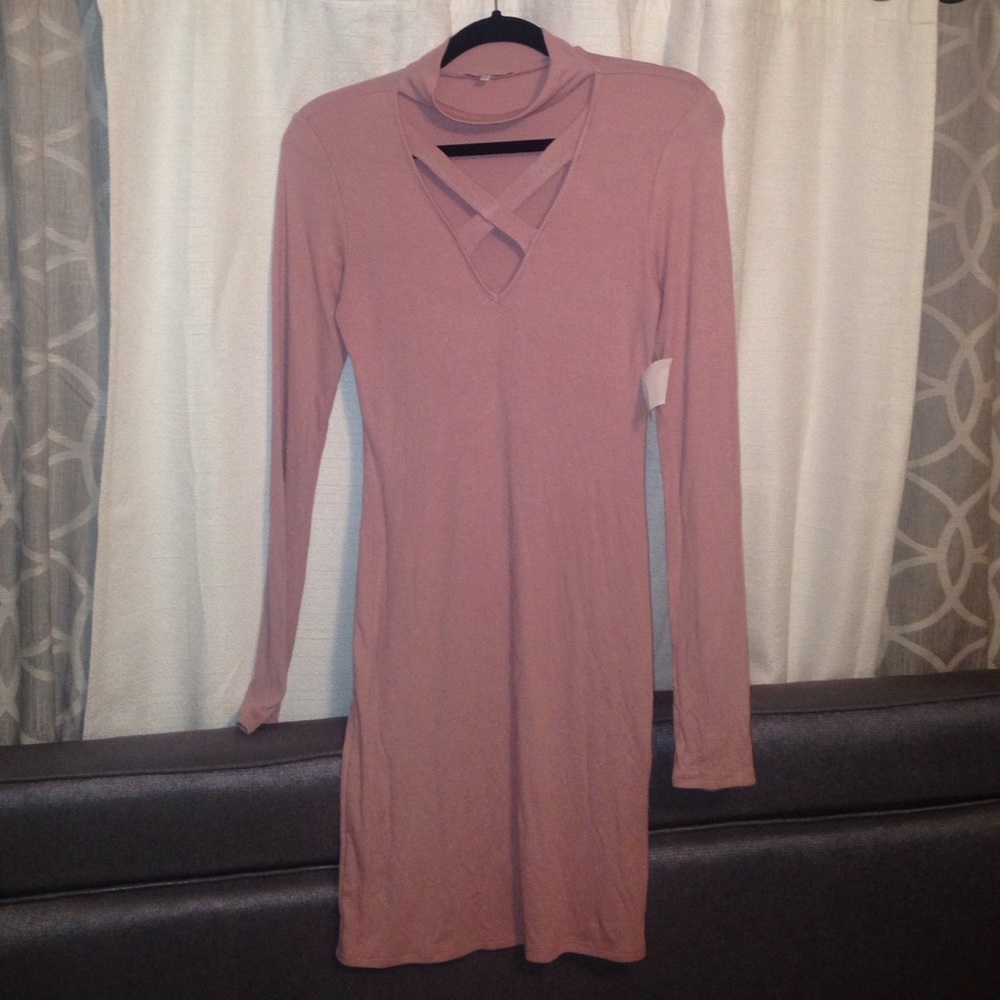 Trendy choker dress