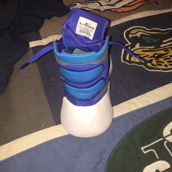 Hyperdunks - Picture 3 of 3