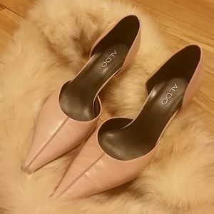 Aldo Baby Pink pointed toe w/ 1 1/2 heel.