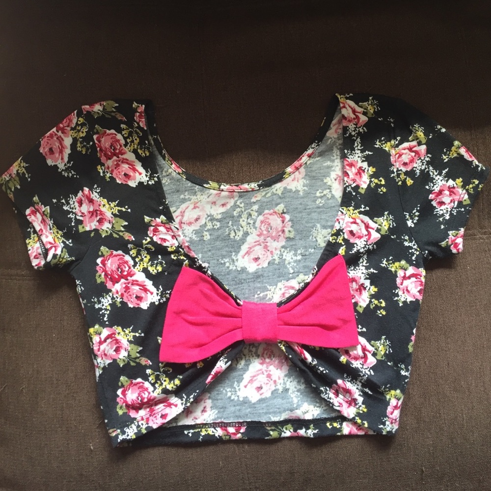 LA Hearts crop top with pink bow back