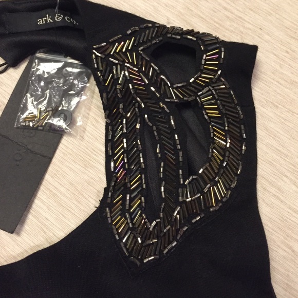 Open back cocktail dress with bead shoulder detail - Picture 2 of 4