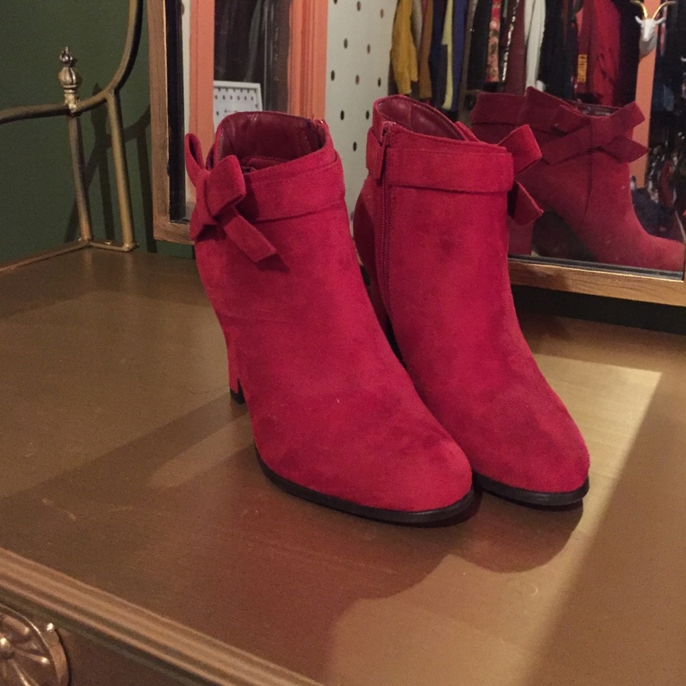 Red Booties - Perfect for Valentines Day! ❤️
