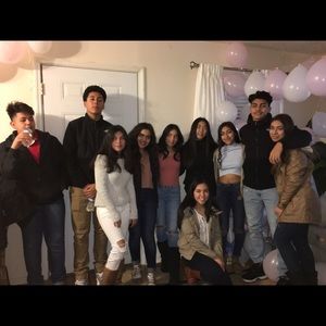 Meet your Posher, Crystal