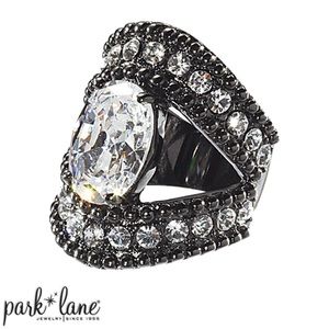 Park Lane "Majesty" Ring.