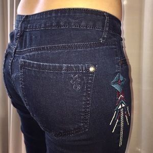 🌼CUSTOM STITCH JESSICA SIMPSON SKINNY JEANS🌼