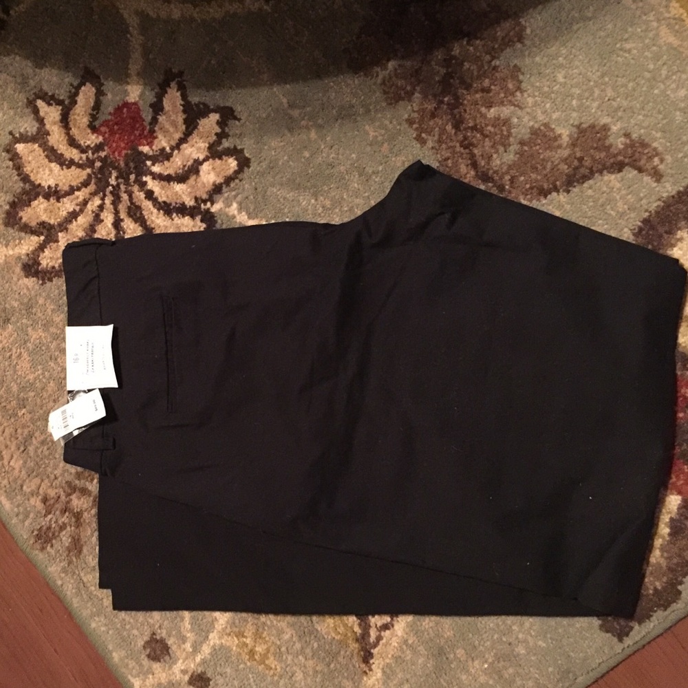 GAP perfect khakis wide leg sits at waist