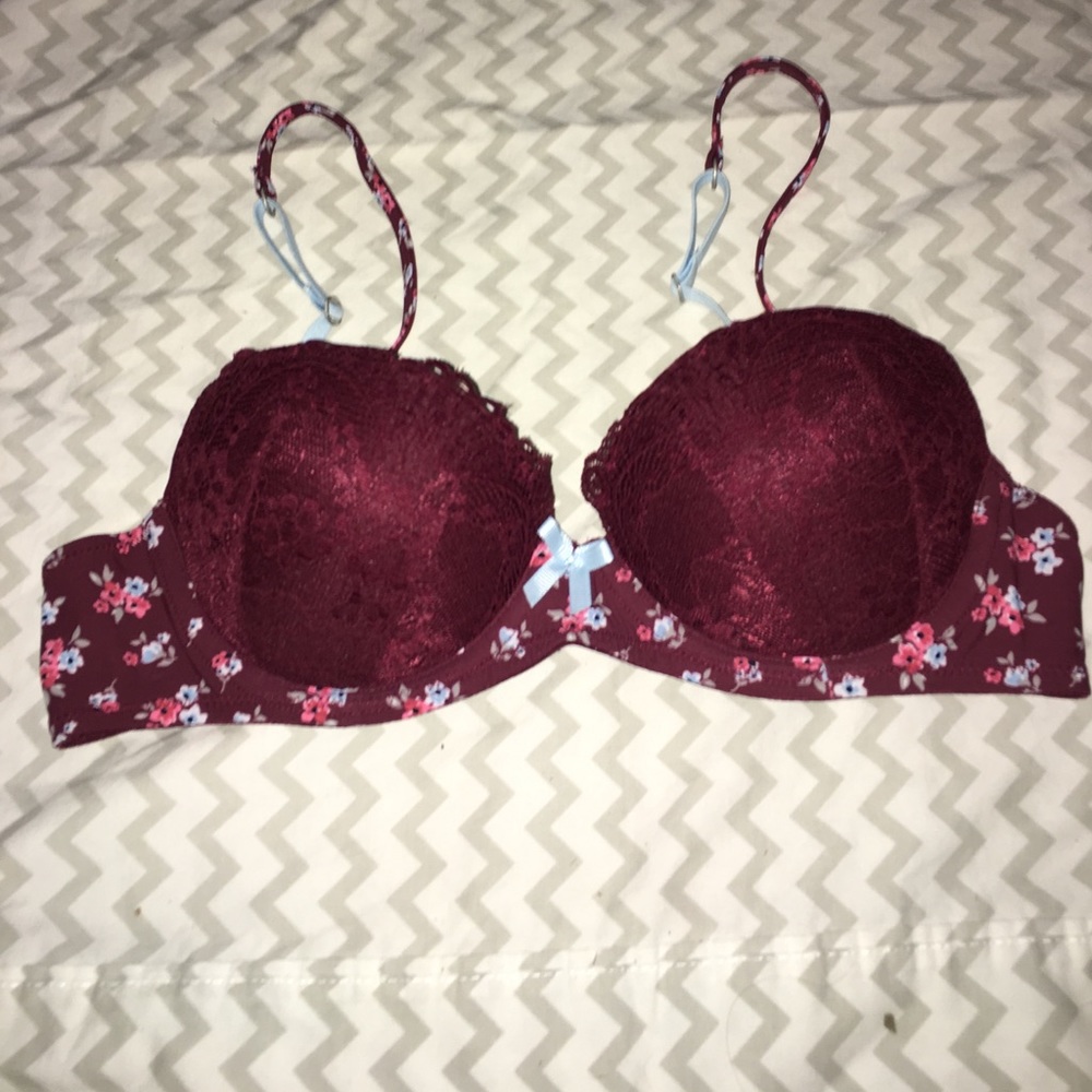Super cute maroon lace bra