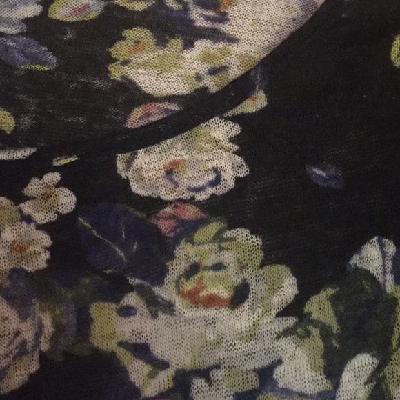 Long sleeve floral blouse - Picture 2 of 2