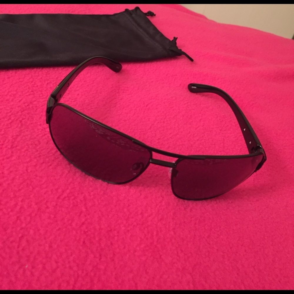 Banz sun glasses
