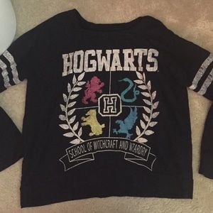 Long sleeved Hogwarts tee