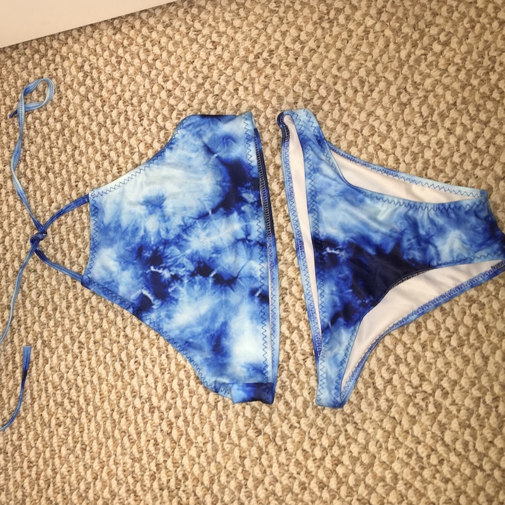 Blue tie dye halter bikini!! Brand new never worn!