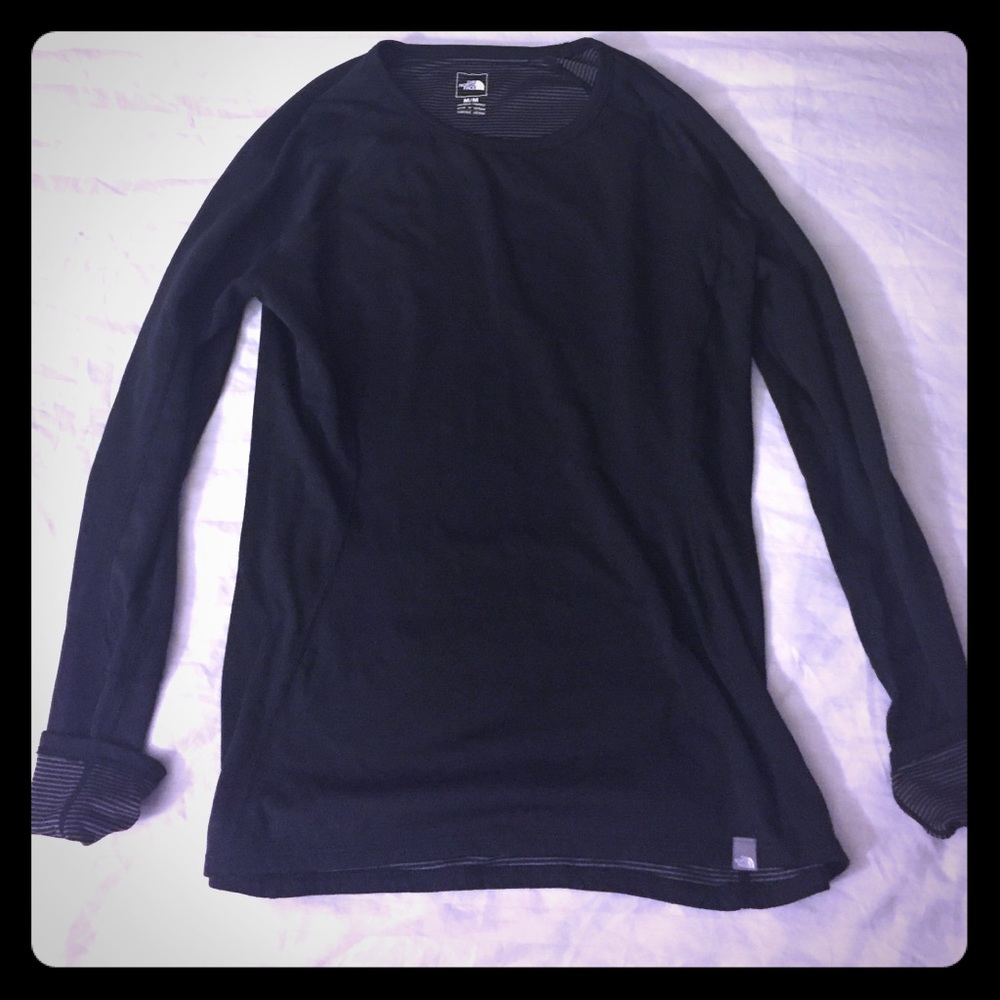 Long sleeve black north face shirt