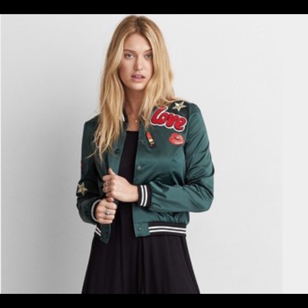 *In search of American Eagle patched Bomber*💋