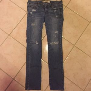 Abercrombie & Fitch Ripped Jeans