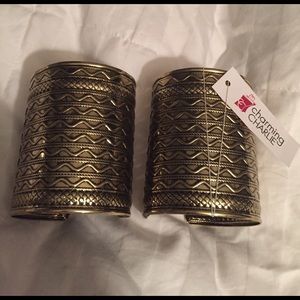 GOLD CUFF BRACELETS