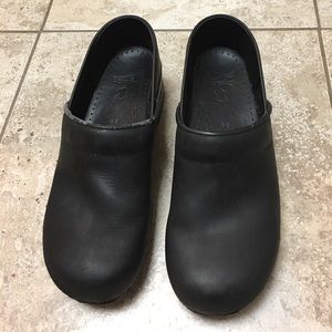 Dansko Men's Black Clogs sz 44