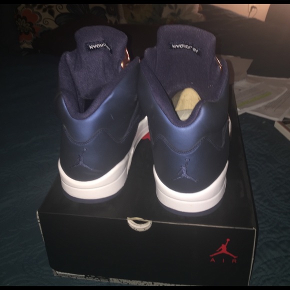 Retro Jordan 5 Bronze