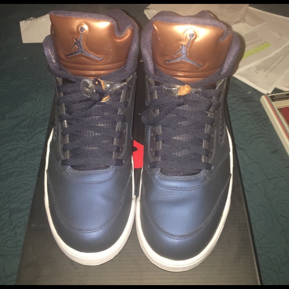 Retro Jordan 5 Bronze