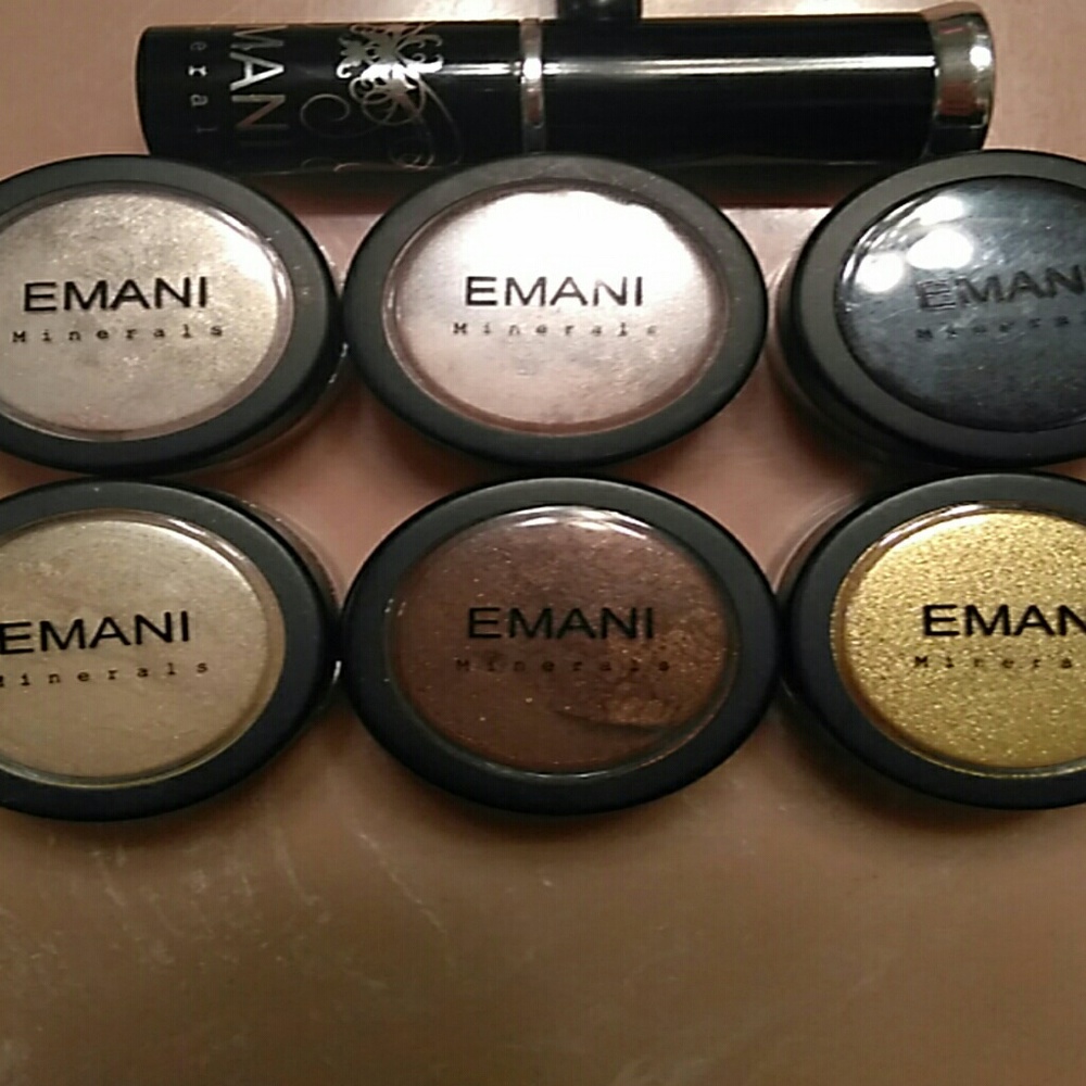 Emani Minerals makeup lot