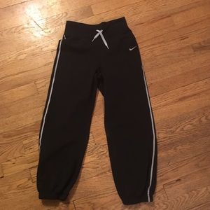 Nike capris
