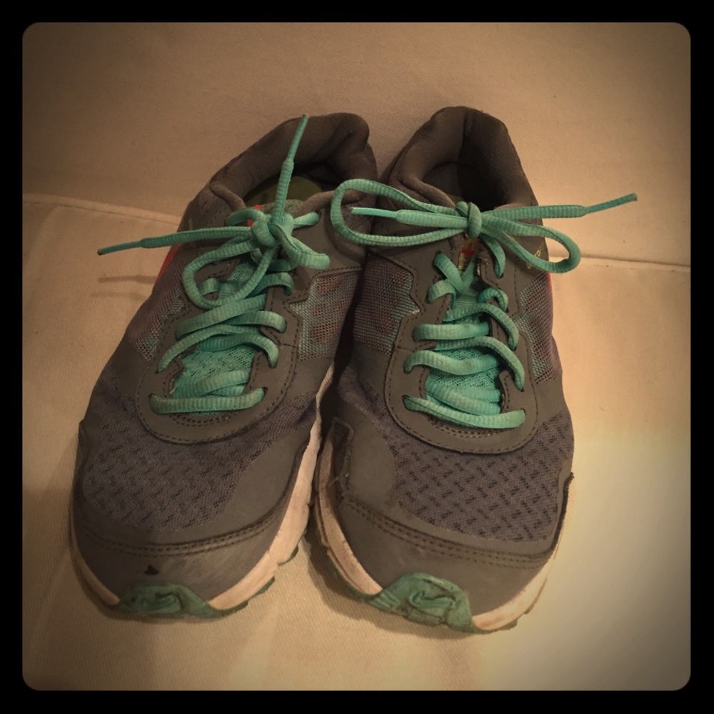 Nike AeroPly Athletic Sneakers Size 7