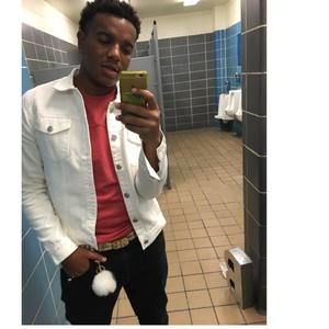 Meet your Posher, Cameron