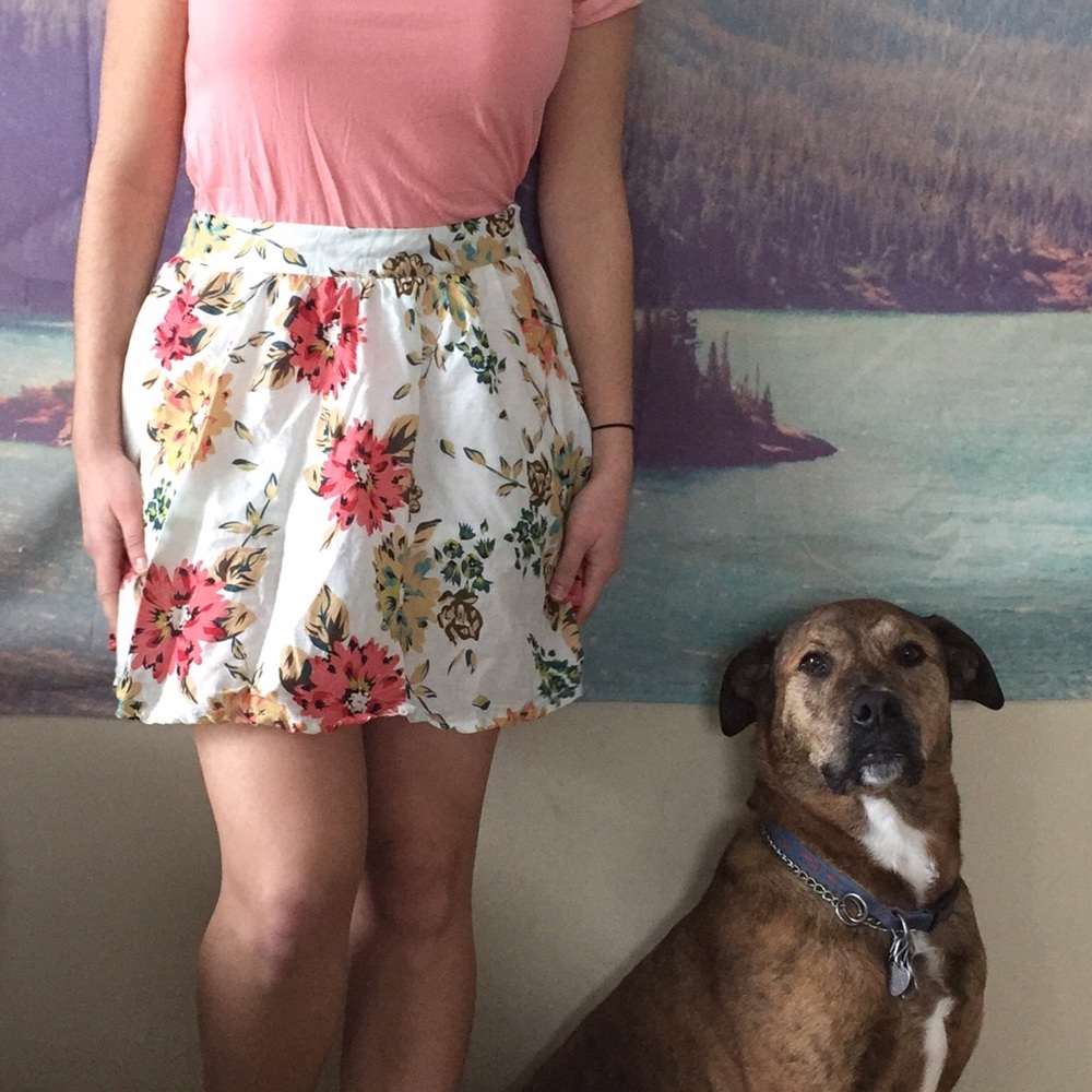 Floral print skirt