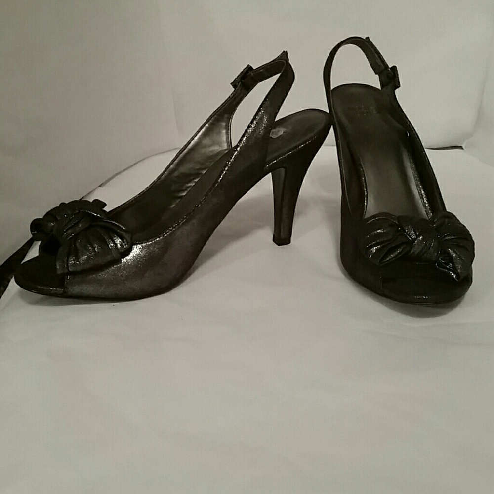 MOOTSIES TOOTSIES WOMENS PEEP TOE SLINGBACK HEELS