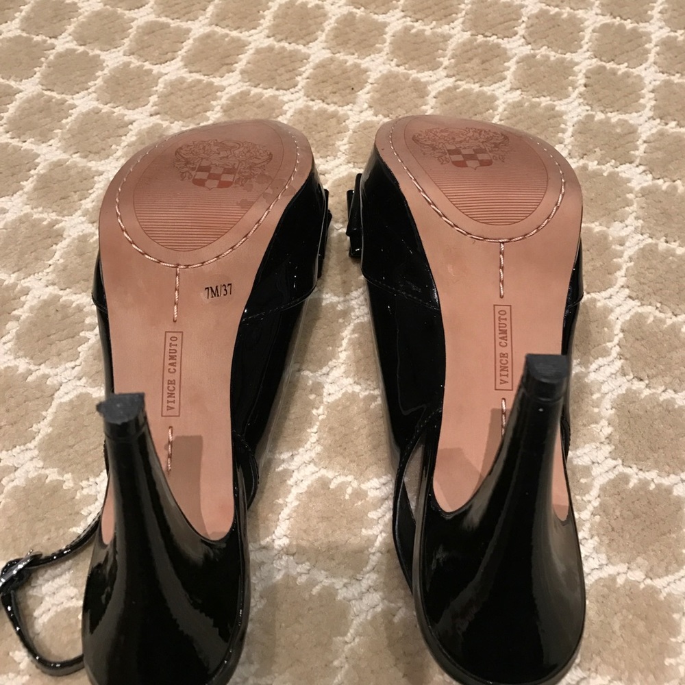 vince camuto patent leather heels