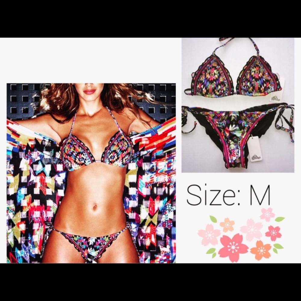 NEW INVENTORY---- size M Swimsuit-bikini