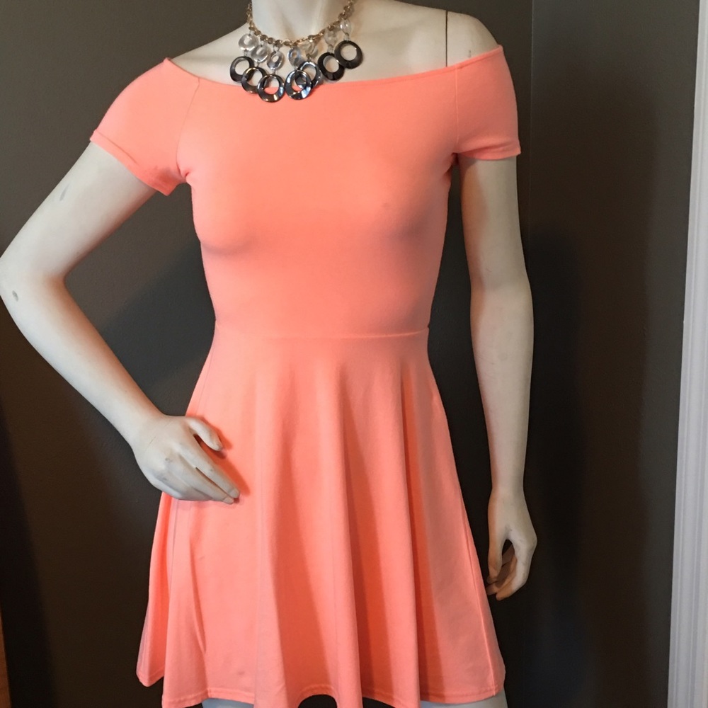 Off the shoulder peach sundress.