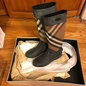 Burberry Clemence Boots