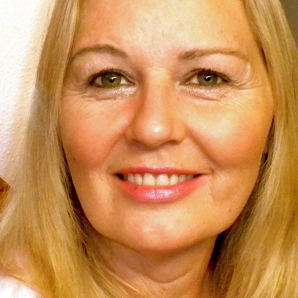 Meet your Posher, Rebecca