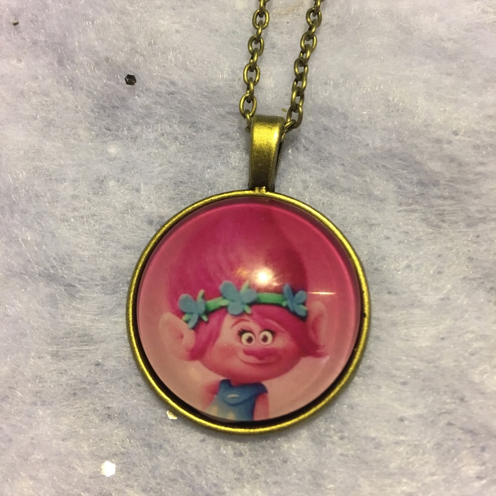 (O1) Trolls Princess Poppy Necklace - Picture 4 of 4