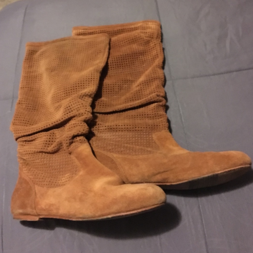 Tan suede Ugg Slouch boots 9.5
