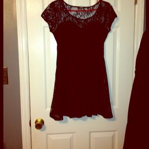 Little black dress, sweetheart line